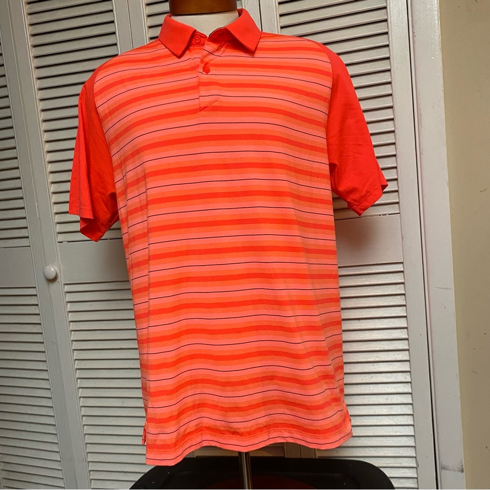 Under Armour Heat Gear Loose Fit XL Short Sleeve
